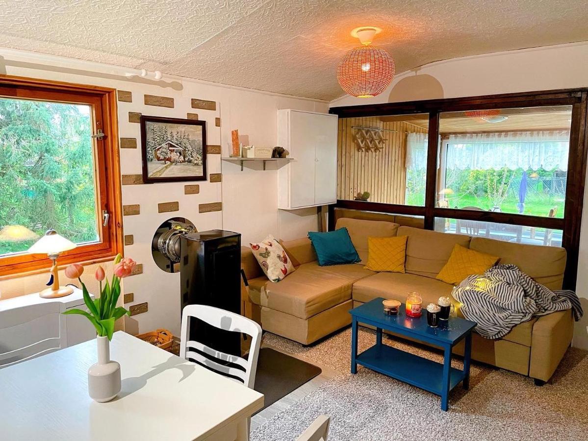 Landhaus Mit Pool, Bungalow In Der Natur Hohenbollentin Esterno foto